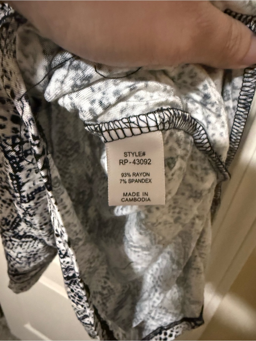 Zenana Snake Skin Romper NWOT - Picture 7 of 8